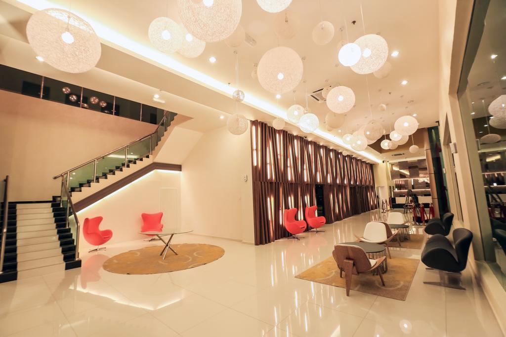 Supreme Hotel Malacca Extérieur photo